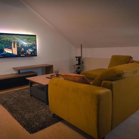 Mila Apartman Apartamento Ðakovo Exterior foto