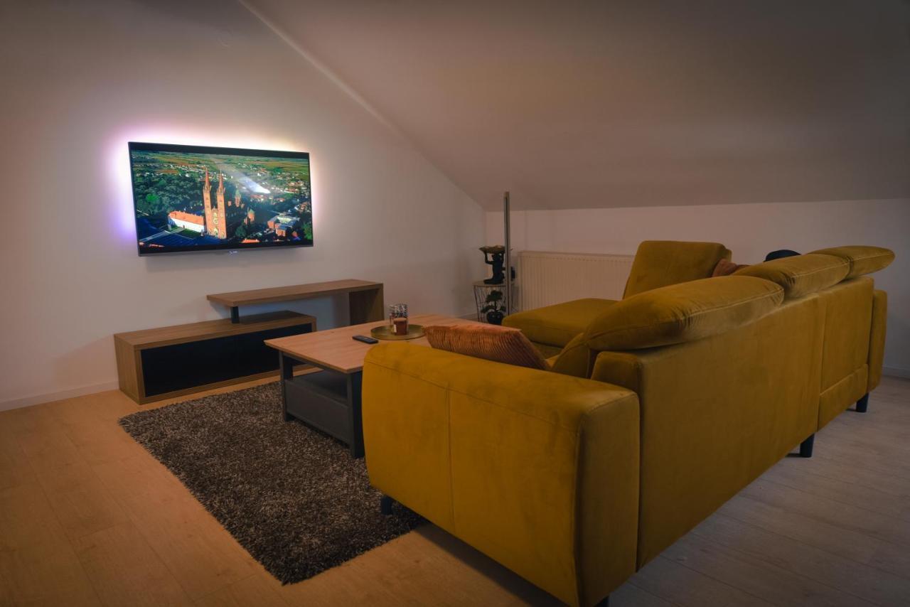 Mila Apartman Apartamento Ðakovo Exterior foto