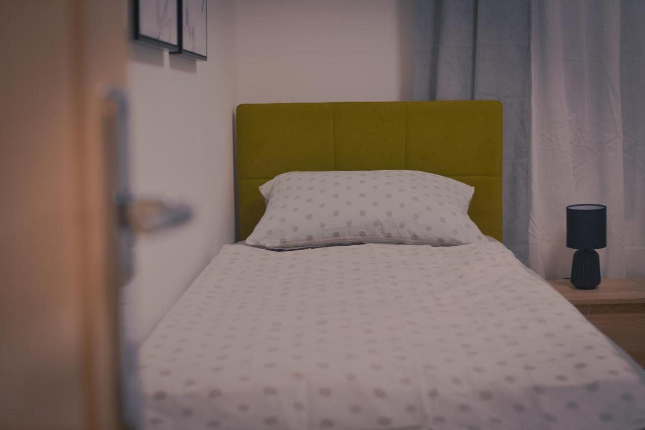 Mila Apartman Apartamento Ðakovo Exterior foto